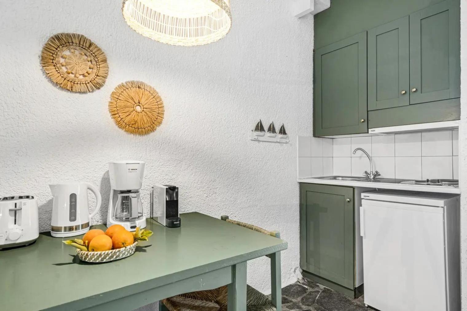 Niriides Apartment *