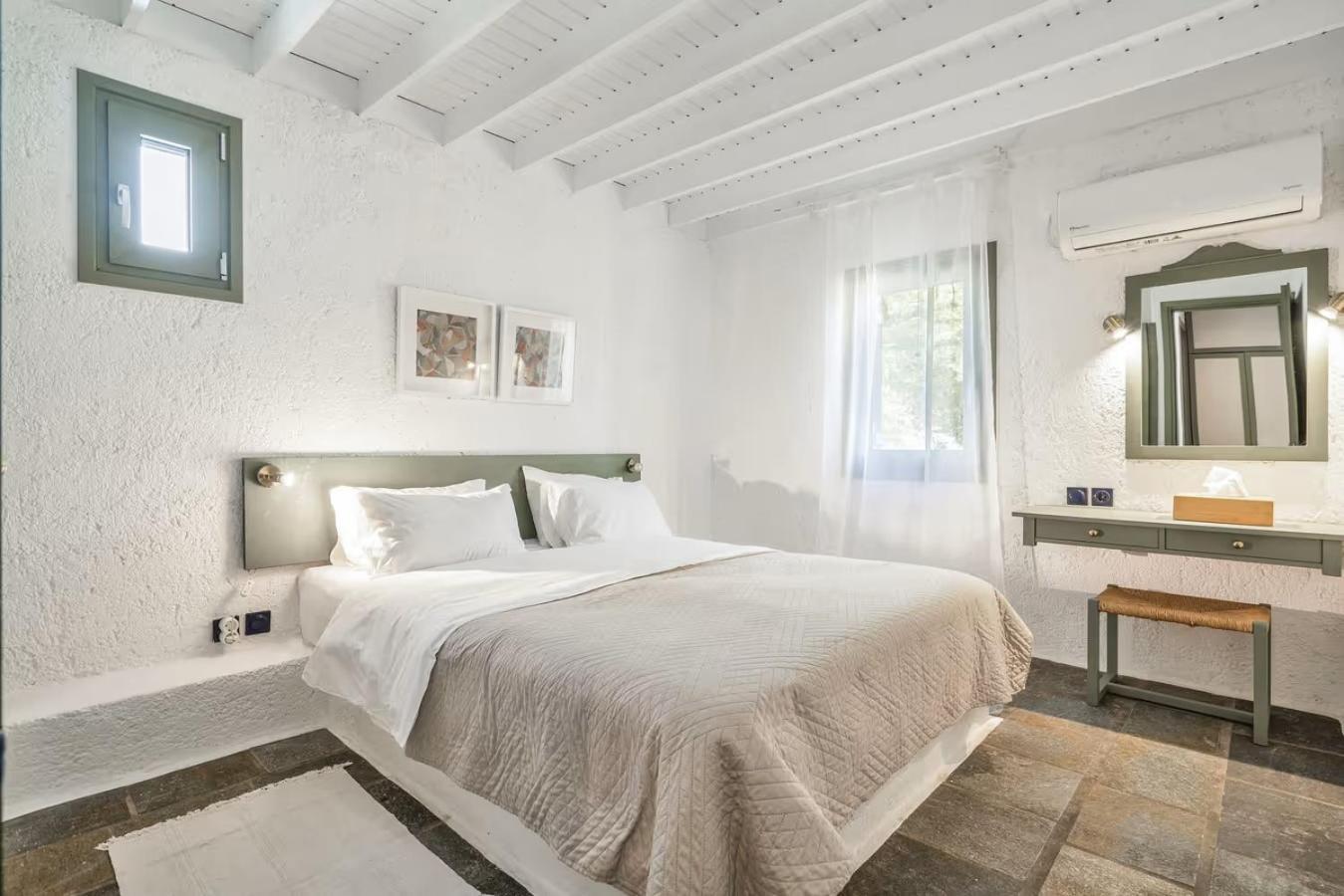 Apartment Niriides